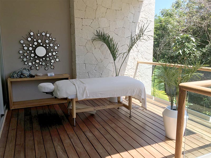 grand-luxxe-spa-massage-table